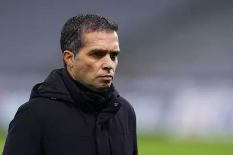 مصطفى محمد تحت قيادة مدرب جديد.. لويس كاسترو مديرًا فنيًا لفريق نانت